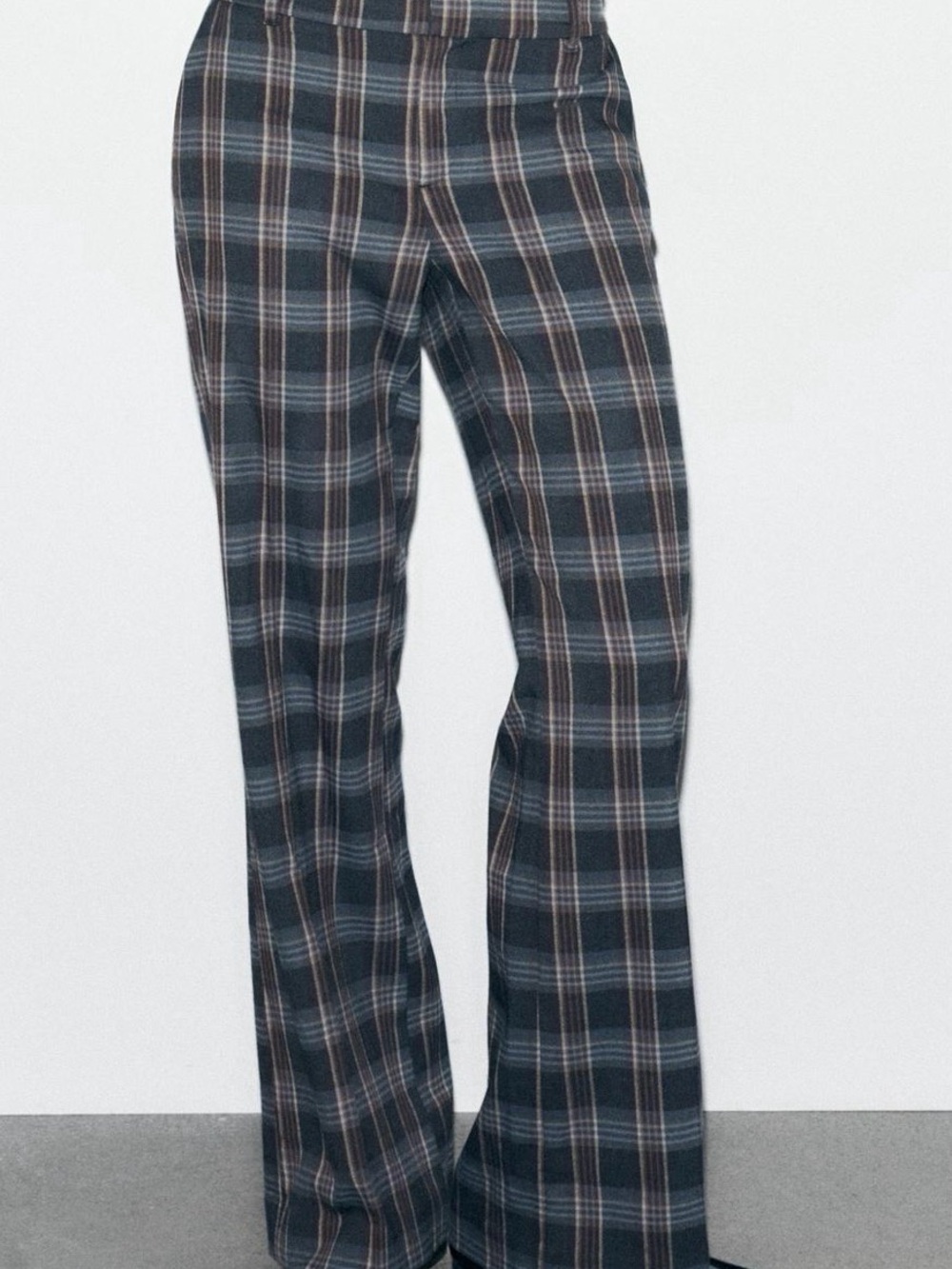 Zara Plaid Wide-Leg Pants in Black and Gray
